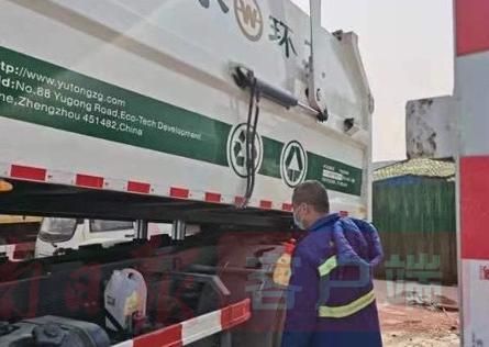 城市“美容師”：疫情不止，我們不散